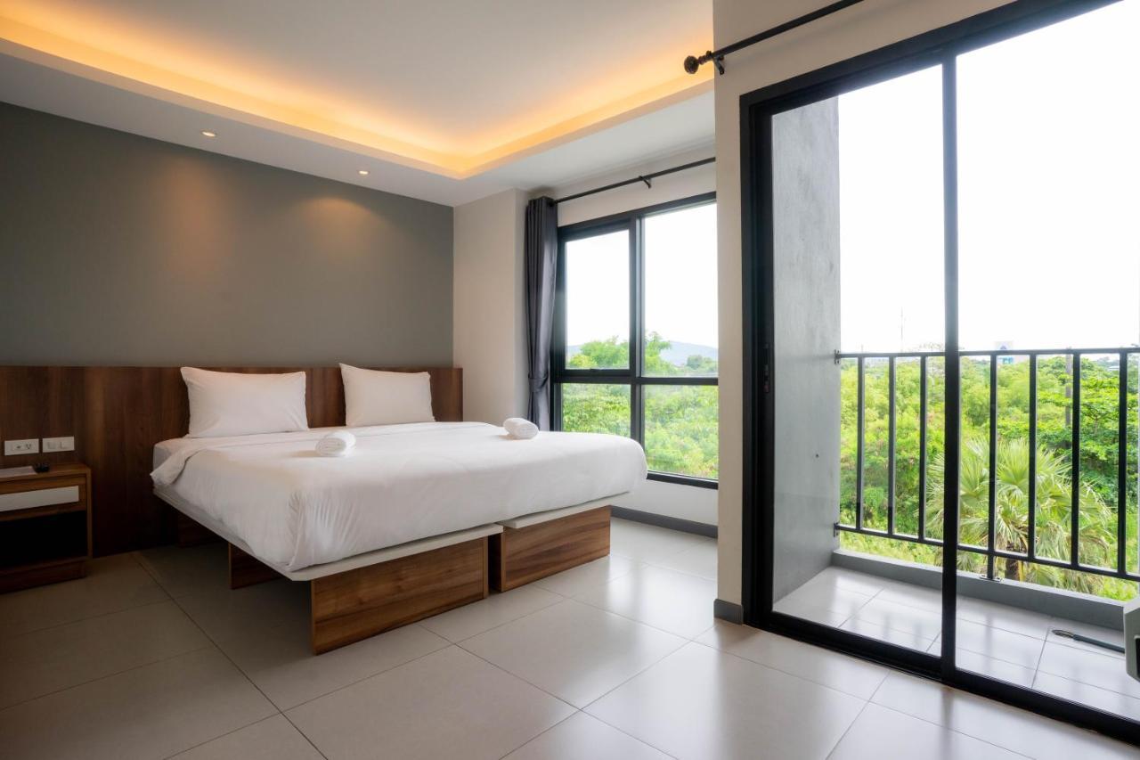 The Zleep Chonburi Hotell Exteriör bild